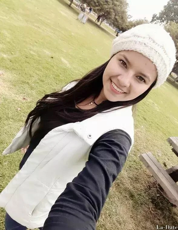 Aury Profile image 1