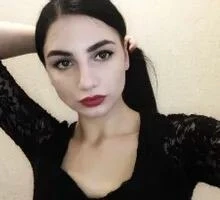 Ellina Profile image 1