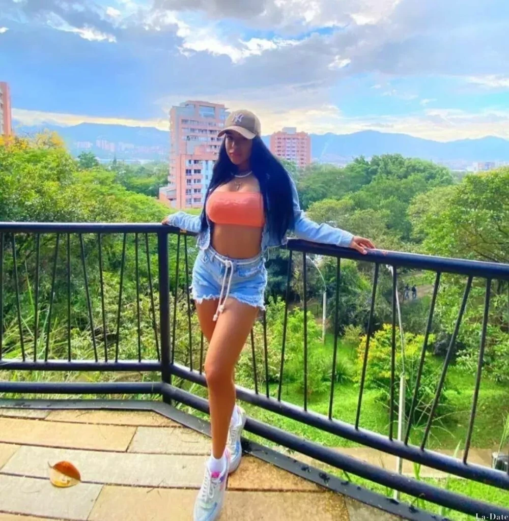 Christina Profile image 4