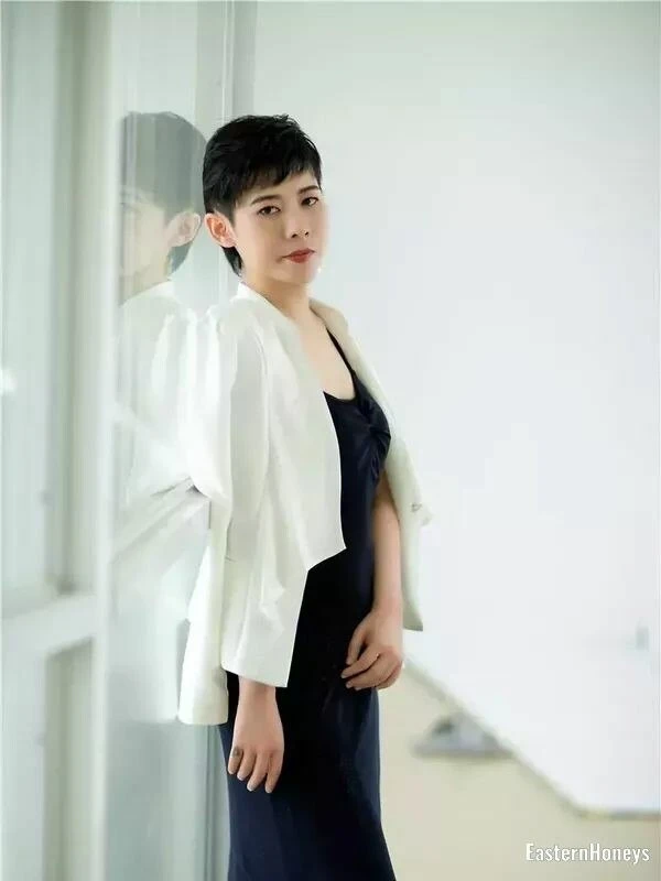 Lily Profile image 3