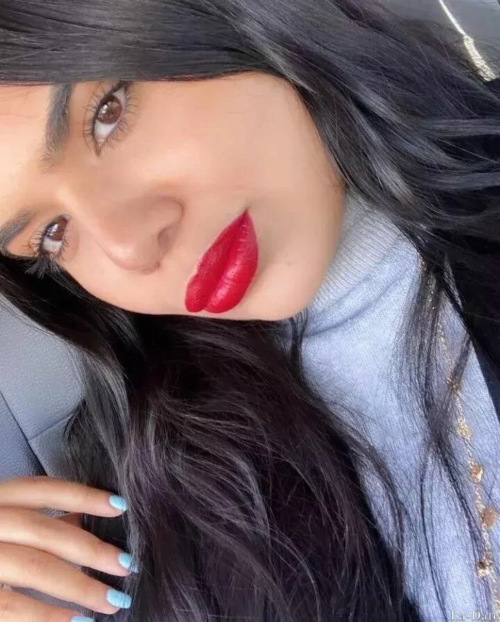 Nancy Profile image 1